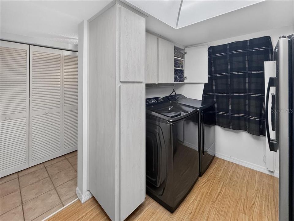 For Sale: $149,990 (2 beds, 2 baths, 1094 Square Feet)