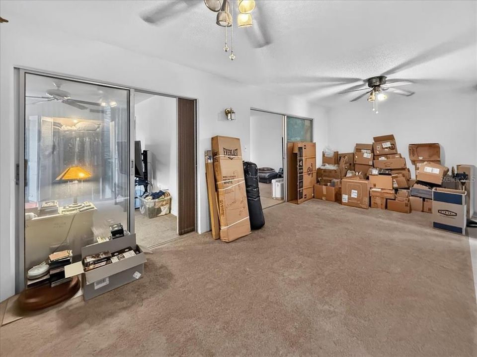 For Sale: $149,990 (2 beds, 2 baths, 1094 Square Feet)
