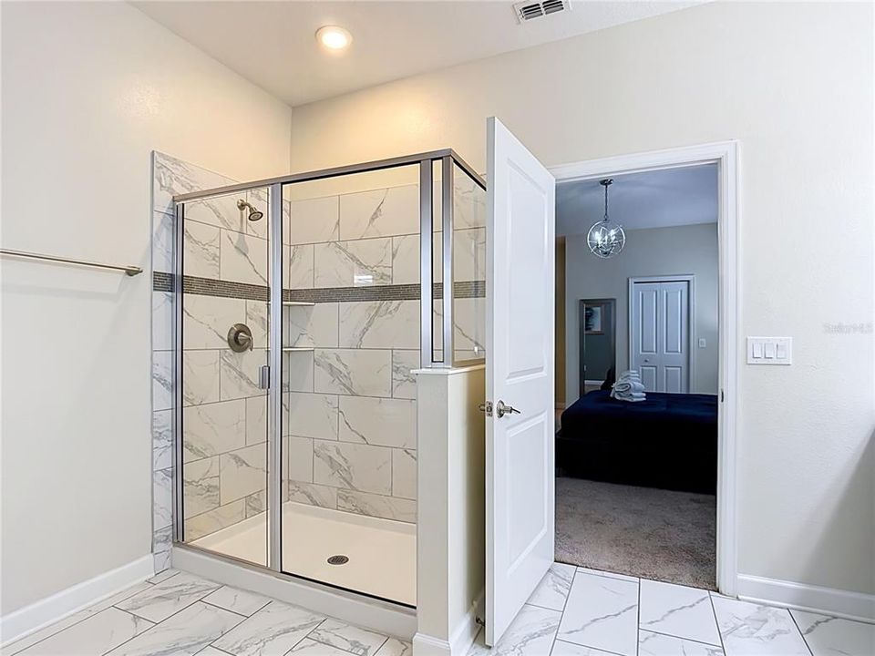 En Venta: $899,000 (8 camas, 5 baños, 4303 Pies cuadrados)