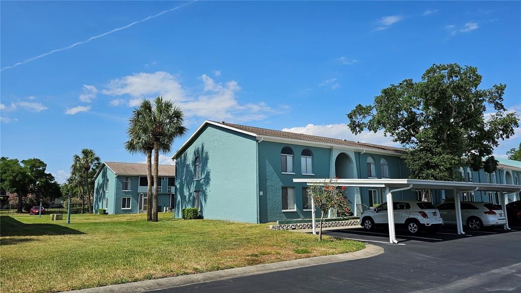 For Sale: $134,900 (2 beds, 1 baths, 885 Square Feet)