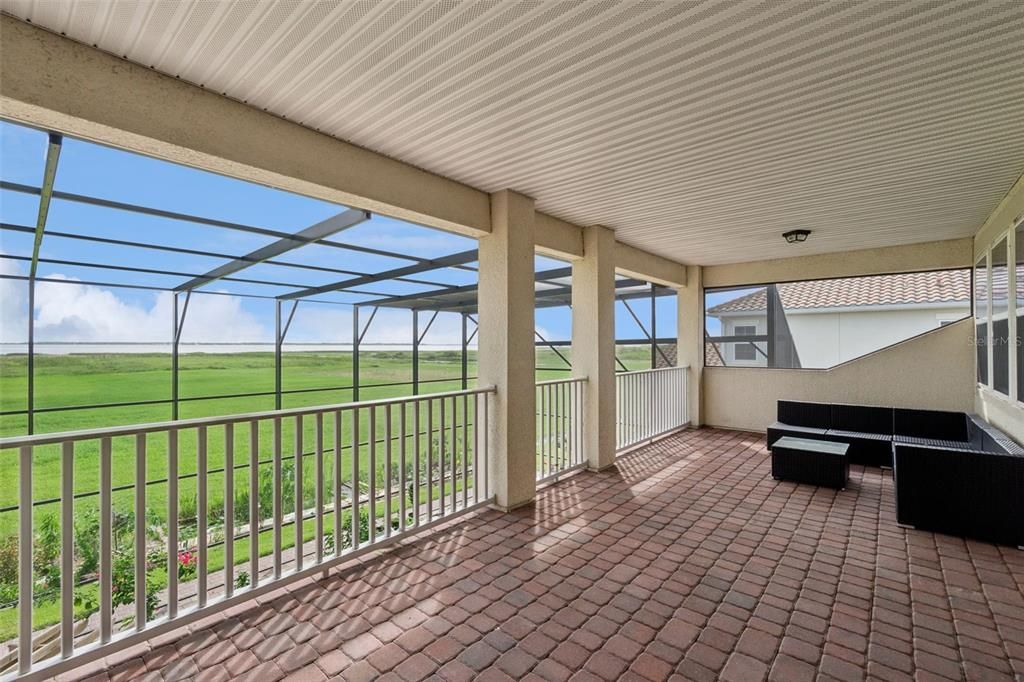 En Venta: $1,099,000 (5 camas, 5 baños, 5428 Pies cuadrados)