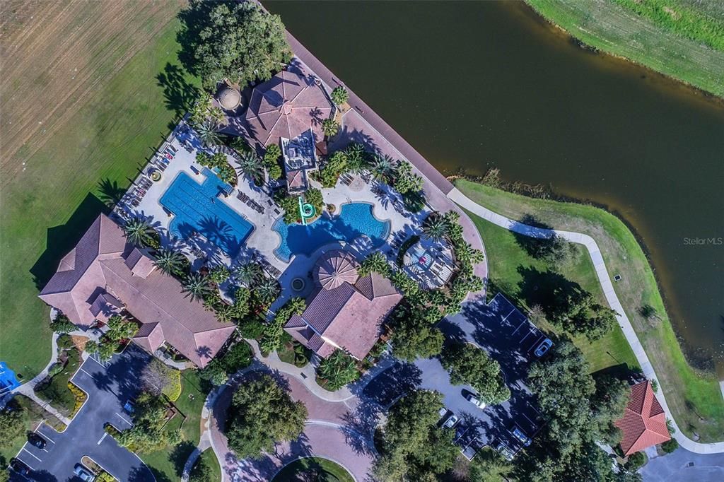 En Venta: $1,099,000 (5 camas, 5 baños, 5428 Pies cuadrados)