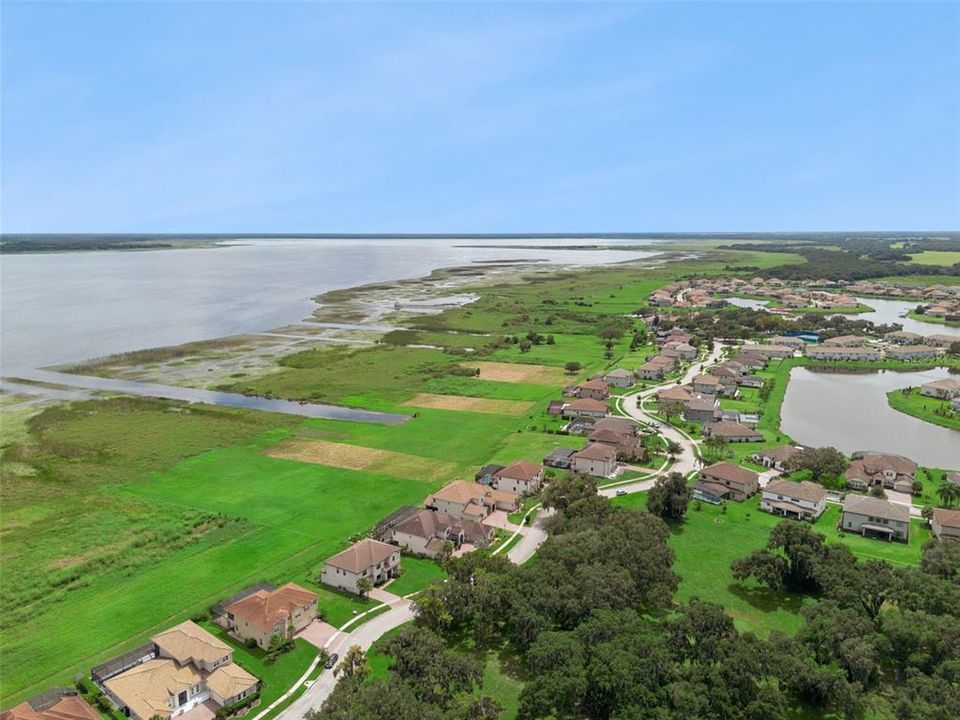 En Venta: $1,099,000 (5 camas, 5 baños, 5428 Pies cuadrados)