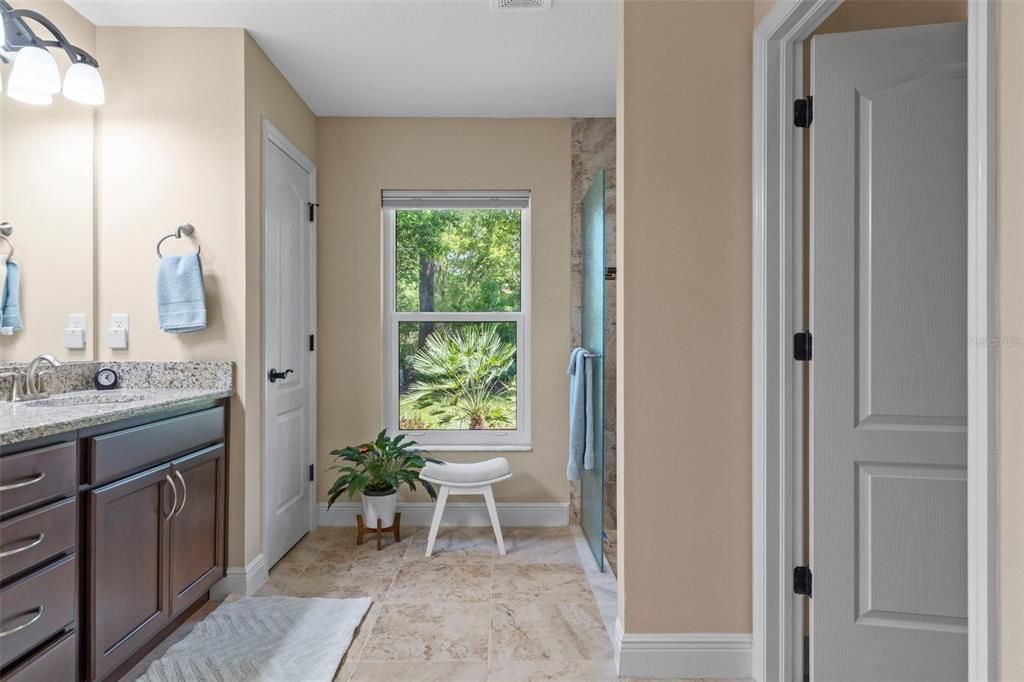 For Sale: $349,900 (3 beds, 2 baths, 1847 Square Feet)