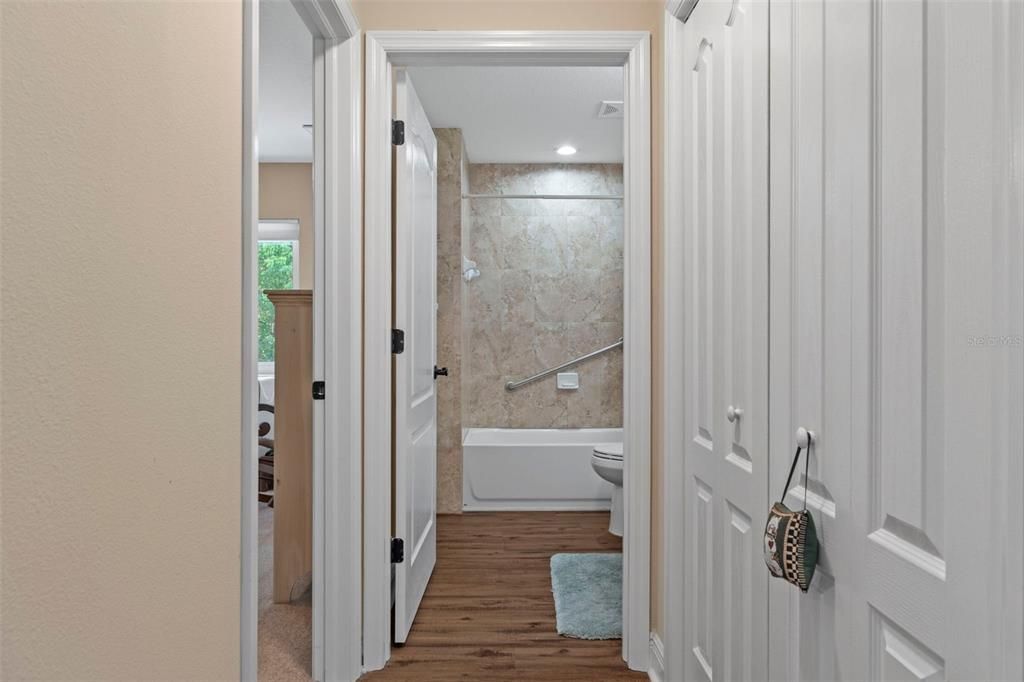 For Sale: $349,900 (3 beds, 2 baths, 1847 Square Feet)