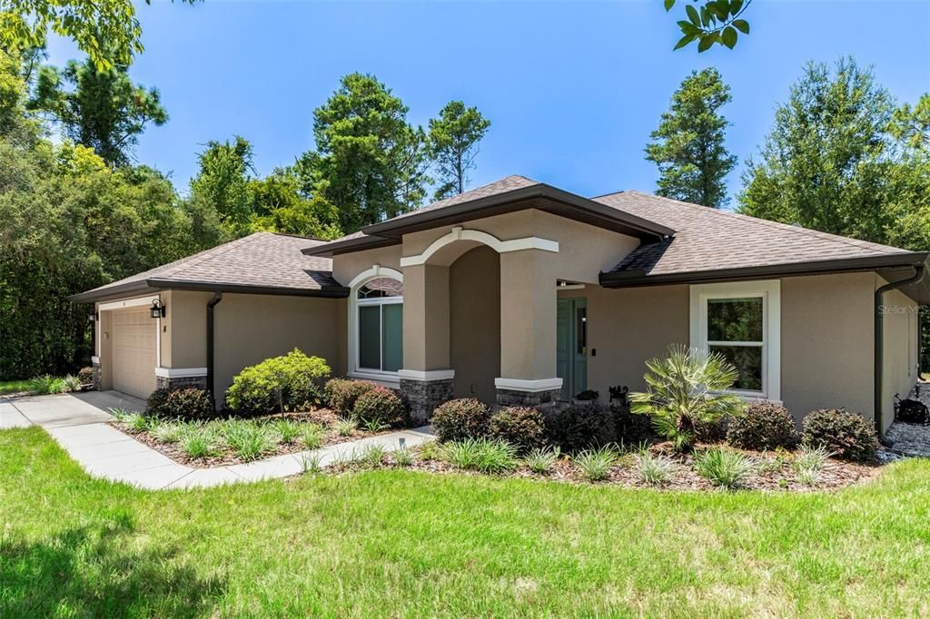 For Sale: $349,900 (3 beds, 2 baths, 1847 Square Feet)