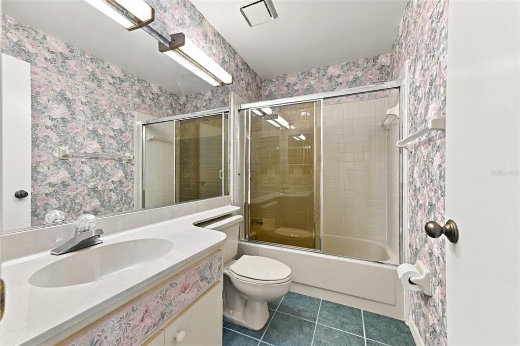 For Sale: $179,900 (2 beds, 2 baths, 1529 Square Feet)