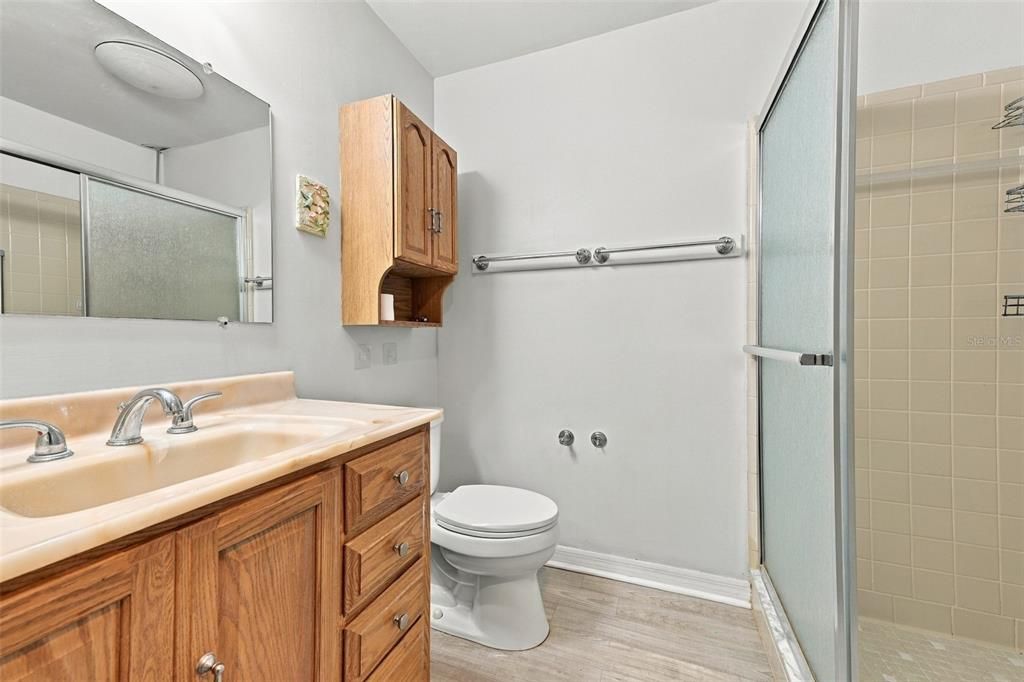 For Sale: $179,900 (2 beds, 2 baths, 1529 Square Feet)