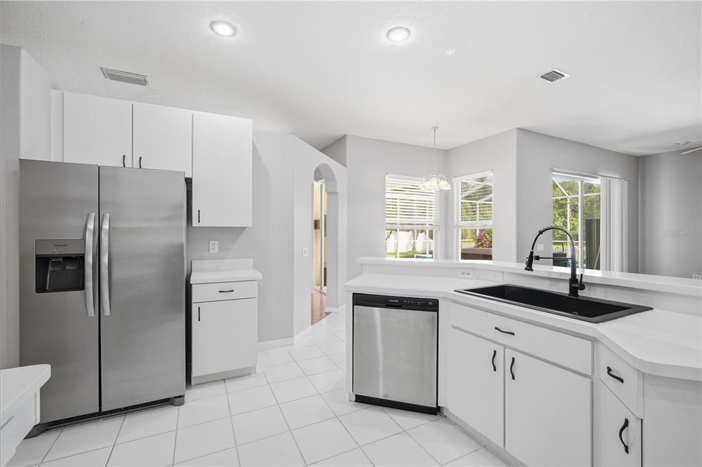 For Rent: $3,290 (4 beds, 3 baths, 2470 Square Feet)