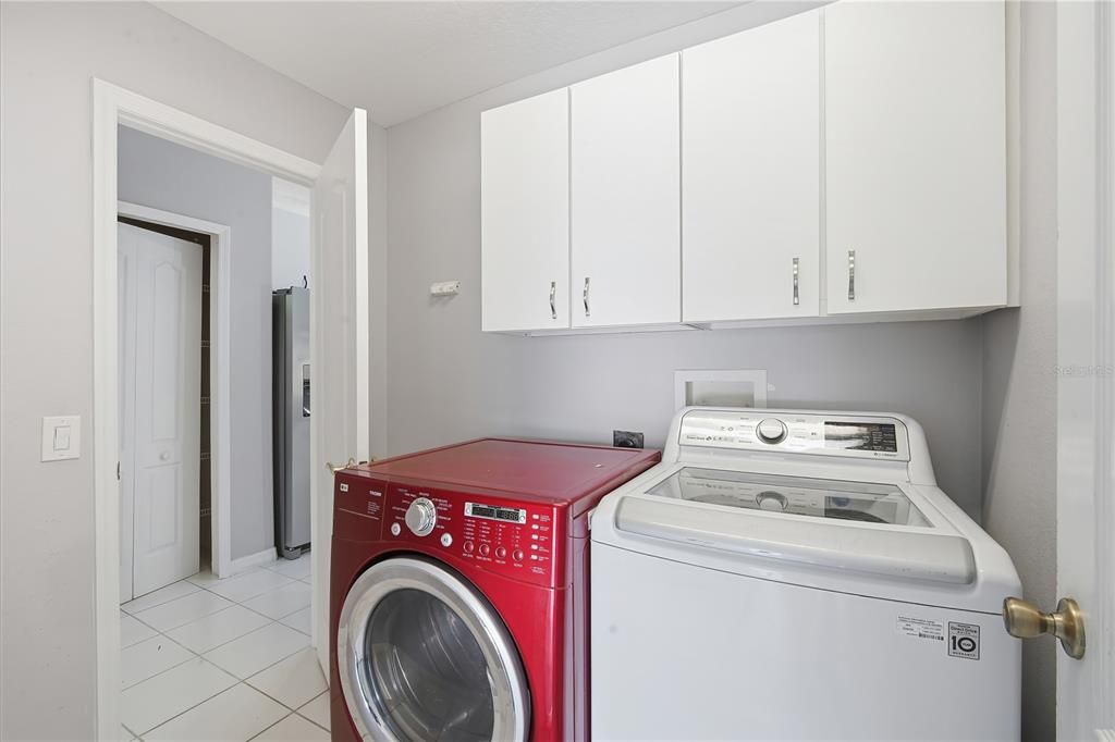 For Rent: $3,290 (4 beds, 3 baths, 2470 Square Feet)