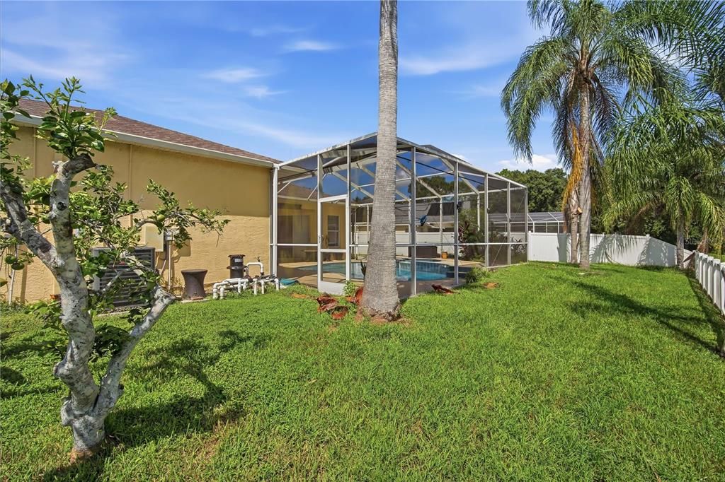For Rent: $3,290 (4 beds, 3 baths, 2470 Square Feet)