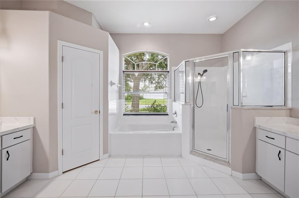 For Rent: $3,290 (4 beds, 3 baths, 2470 Square Feet)
