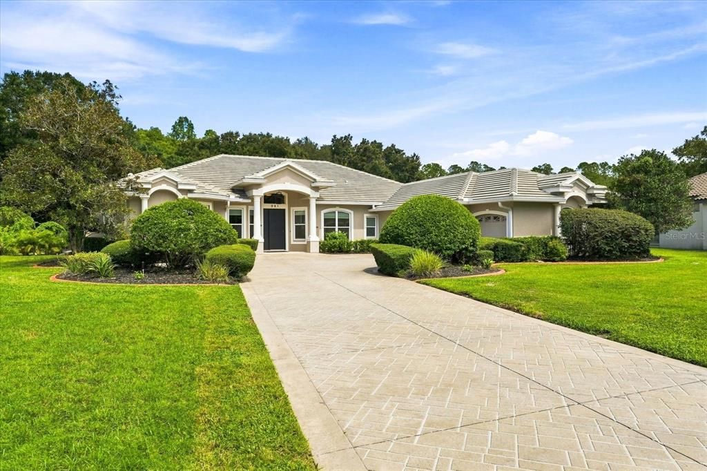 For Sale: $999,000 (4 beds, 3 baths, 3108 Square Feet)