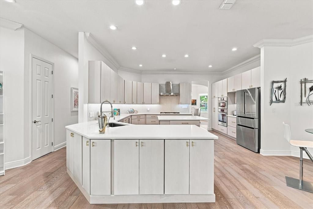 For Sale: $999,000 (4 beds, 3 baths, 3108 Square Feet)
