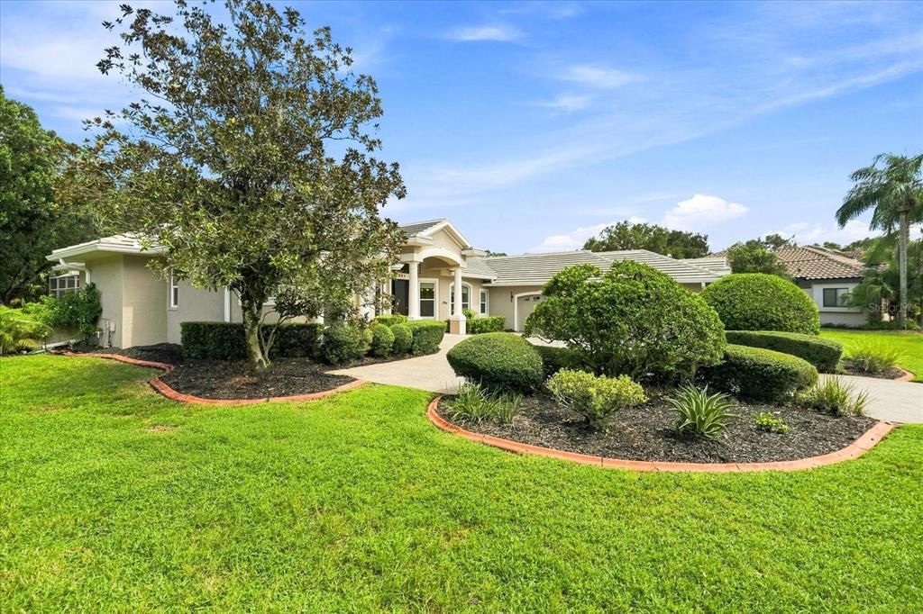 For Sale: $999,000 (4 beds, 3 baths, 3108 Square Feet)