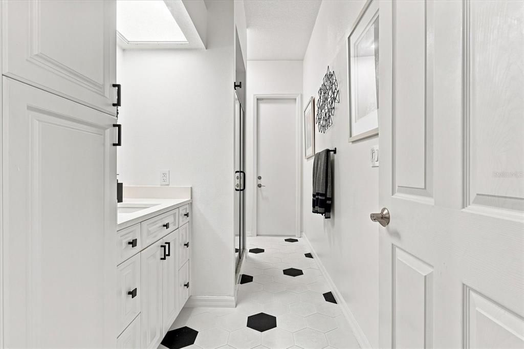 For Sale: $999,000 (4 beds, 3 baths, 3108 Square Feet)