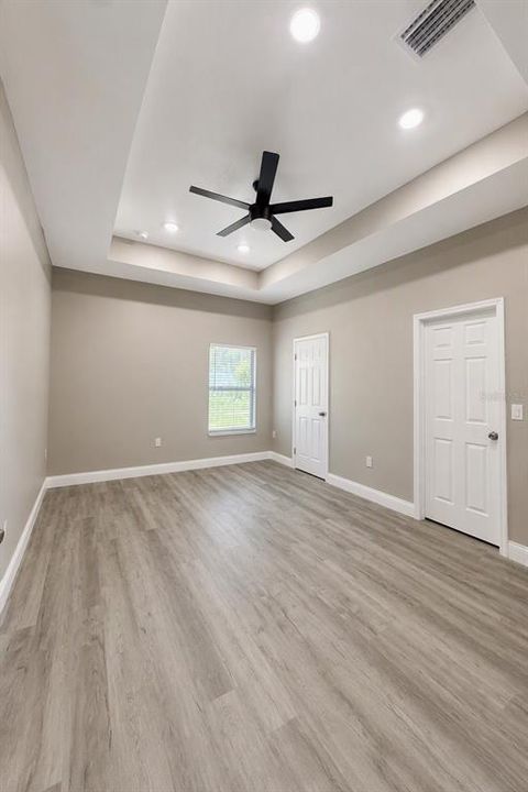 For Sale: $435,000 (3 beds, 2 baths, 1677 Square Feet)