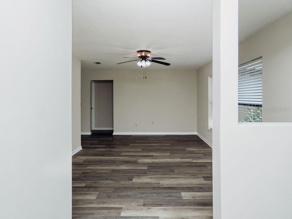 For Sale: $249,900 (3 beds, 2 baths, 1523 Square Feet)