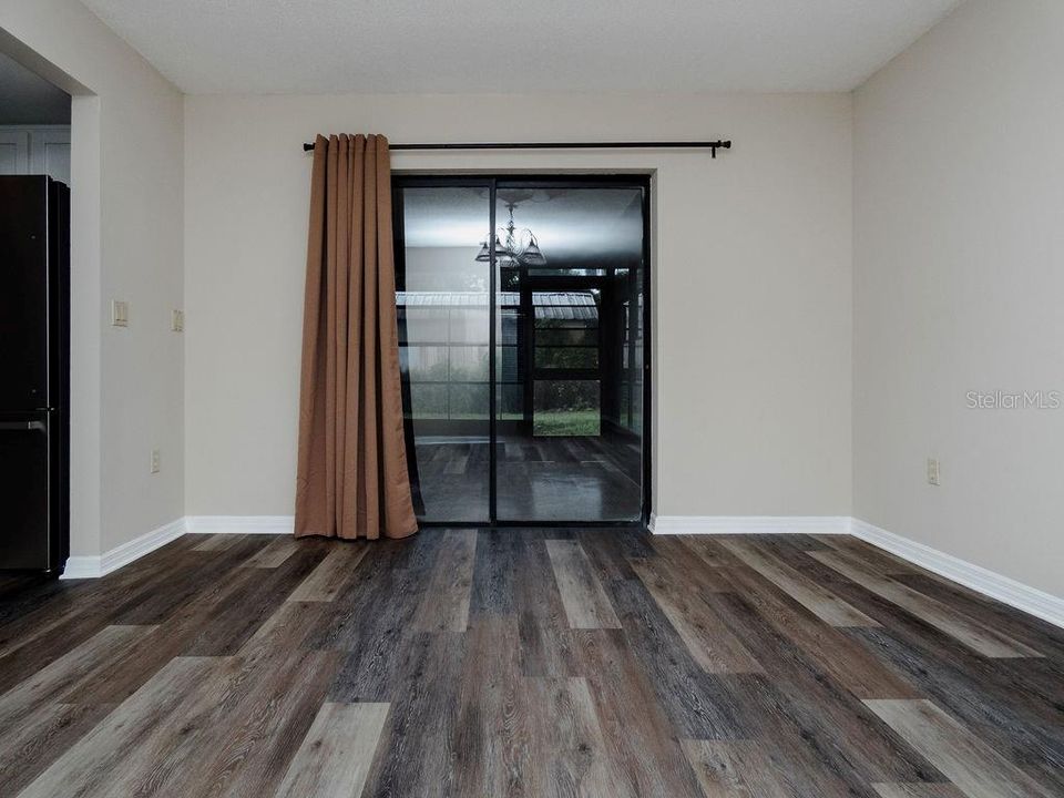 For Sale: $249,900 (3 beds, 2 baths, 1523 Square Feet)