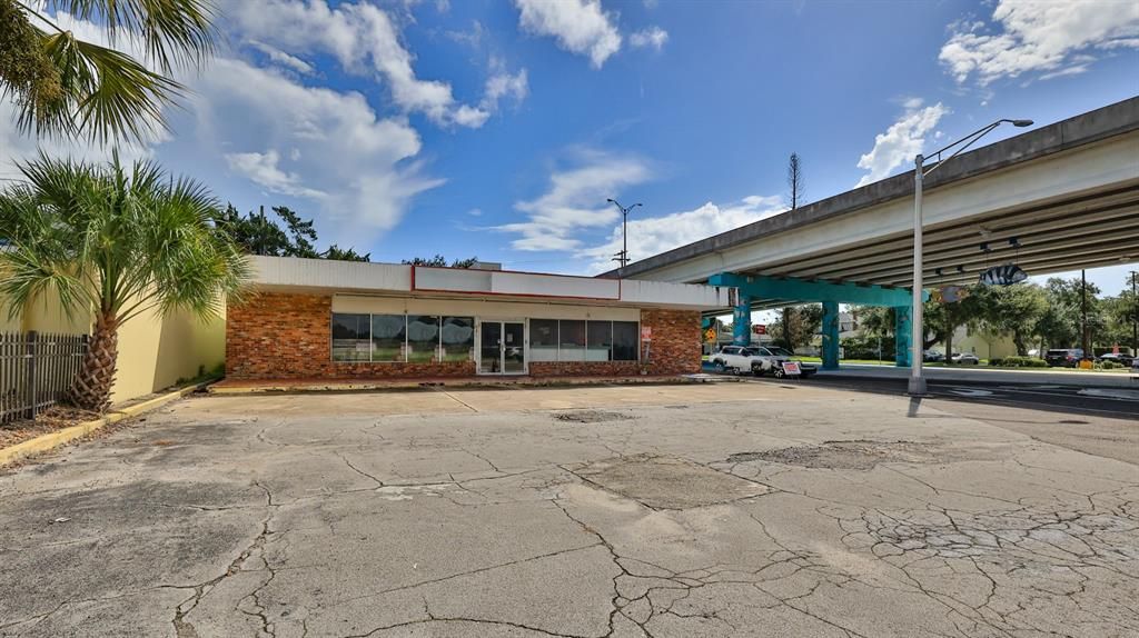 For Sale: $849,000 (0 beds, 0 baths, 2640 Square Feet)