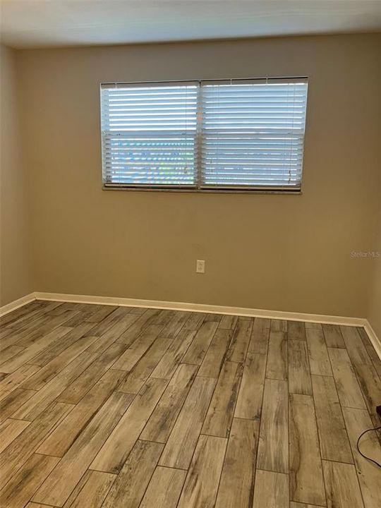 For Rent: $1,600 (2 beds, 1 baths, 1140 Square Feet)