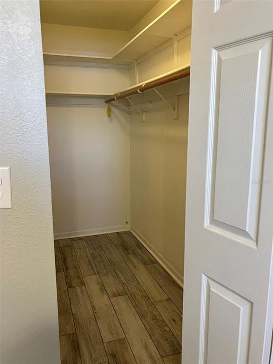 For Rent: $1,600 (2 beds, 1 baths, 1140 Square Feet)