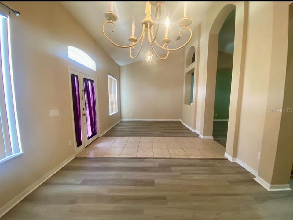 For Rent: $2,995 (4 beds, 2 baths, 2047 Square Feet)