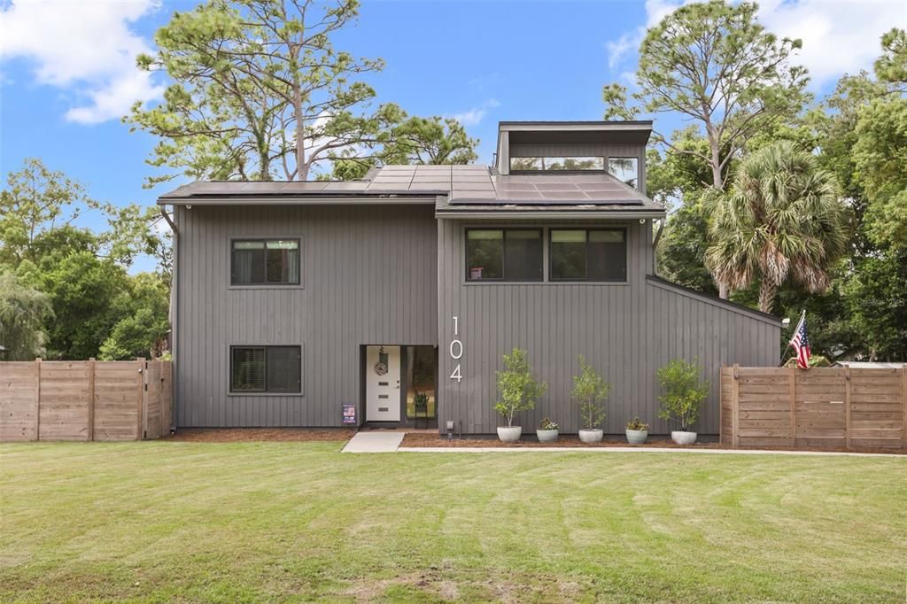 En Venta: $1,050,000 (4 camas, 2 baños, 2884 Pies cuadrados)