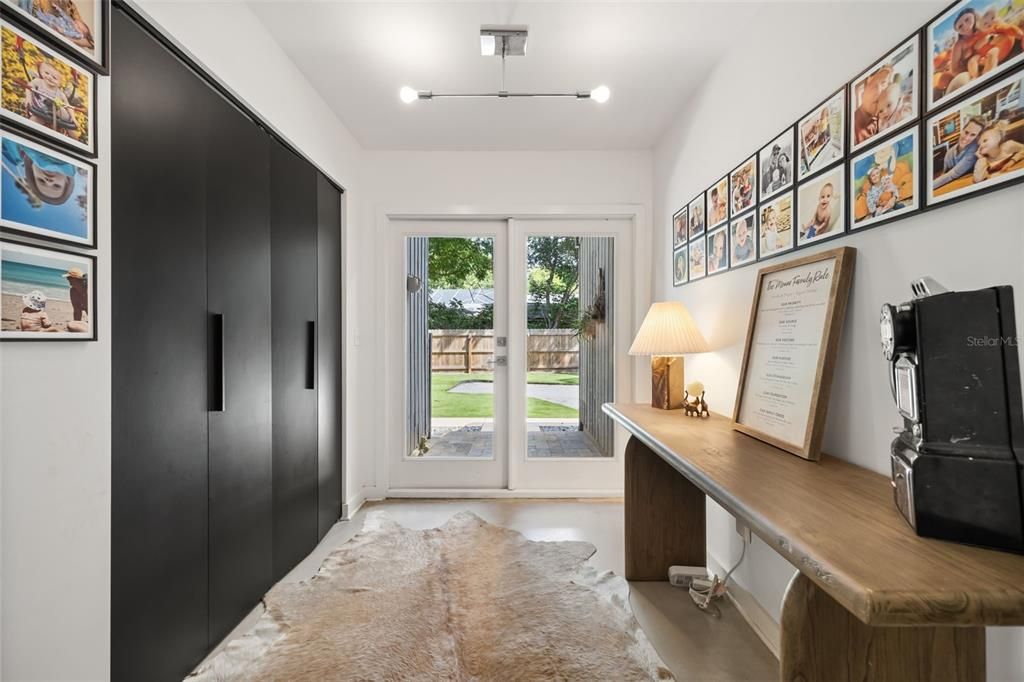 En Venta: $1,050,000 (4 camas, 2 baños, 2884 Pies cuadrados)