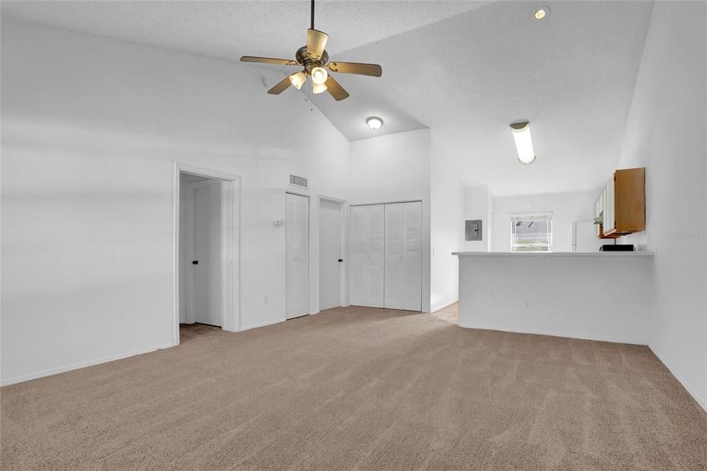 В аренду: $1,395 (2 спален, 2 ванн, 840 Квадратных фут)