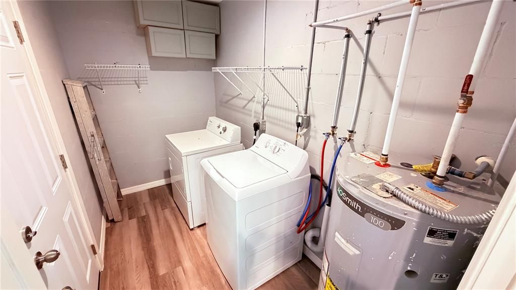 For Rent: $1,825 (3 beds, 1 baths, 975 Square Feet)