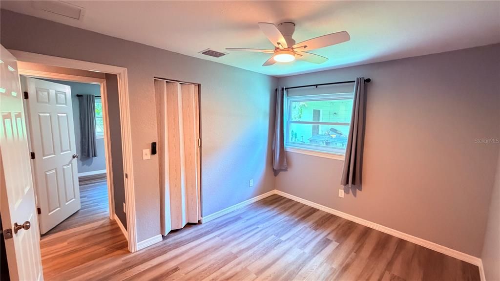 For Rent: $1,825 (3 beds, 1 baths, 975 Square Feet)