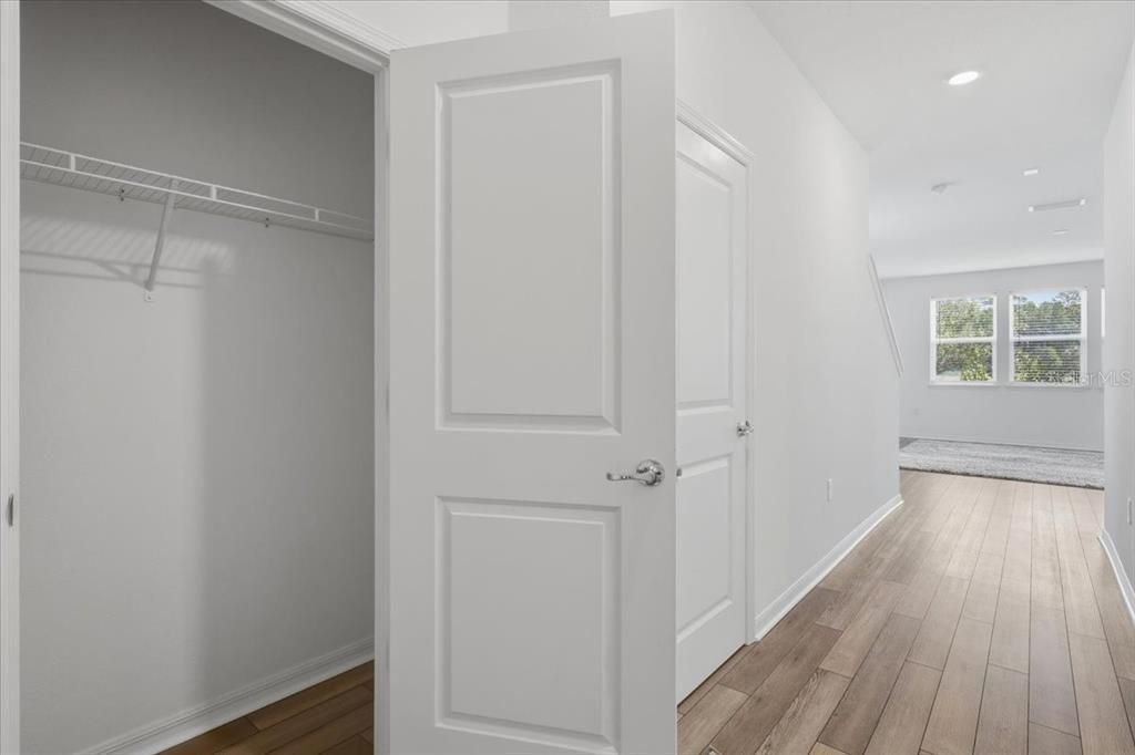 На продажу: $469,000 (4 спален, 3 ванн, 2096 Квадратных фут)