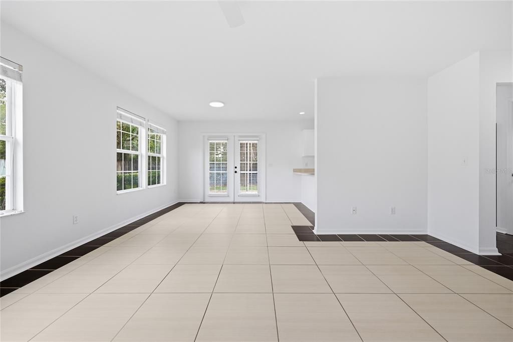 En Venta: $294,500 (3 camas, 2 baños, 1444 Pies cuadrados)