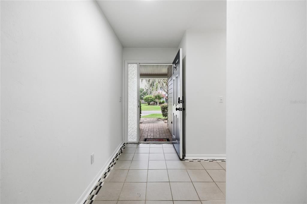 En Venta: $294,500 (3 camas, 2 baños, 1444 Pies cuadrados)