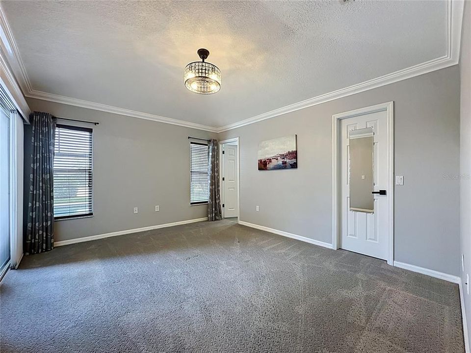 For Sale: $359,000 (4 beds, 3 baths, 1542 Square Feet)