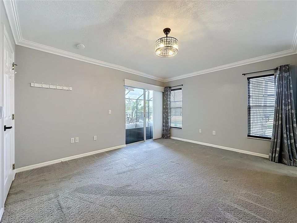 For Sale: $359,000 (4 beds, 3 baths, 1542 Square Feet)
