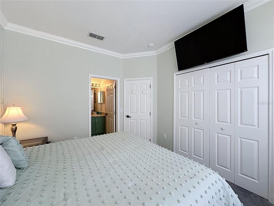 For Sale: $359,000 (4 beds, 3 baths, 1542 Square Feet)
