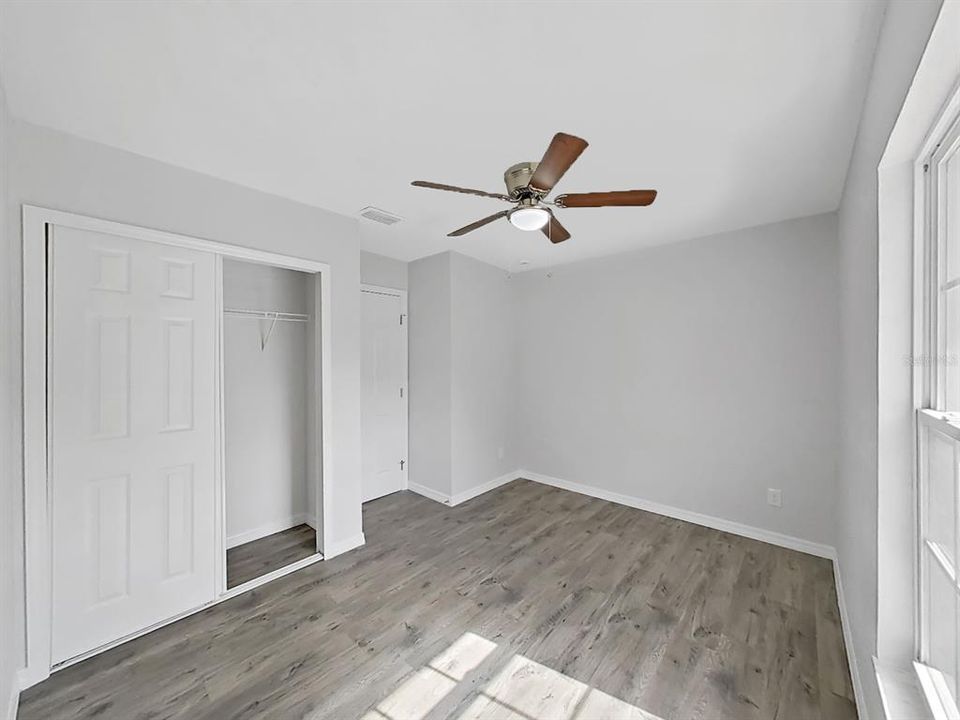 For Sale: $300,000 (3 beds, 2 baths, 1410 Square Feet)