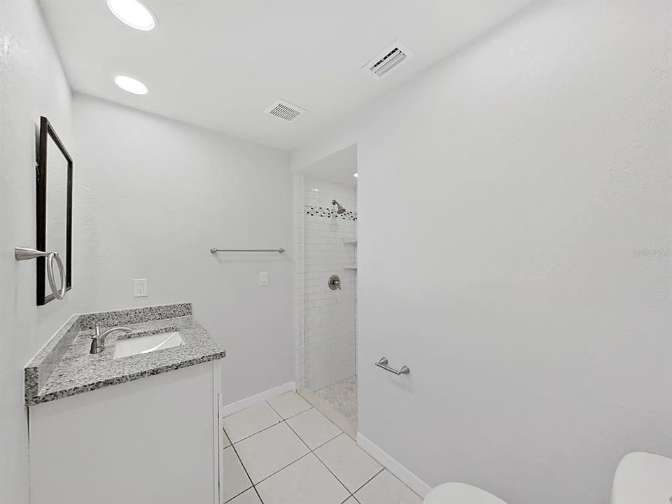 For Sale: $300,000 (3 beds, 2 baths, 1410 Square Feet)
