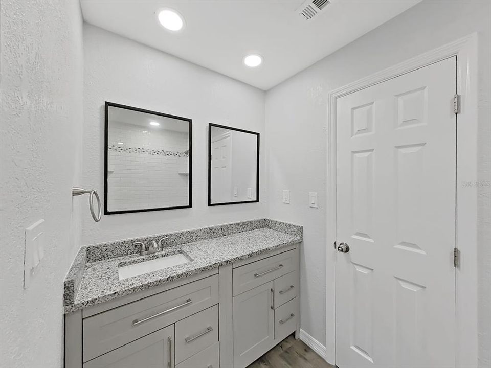 For Sale: $300,000 (3 beds, 2 baths, 1410 Square Feet)