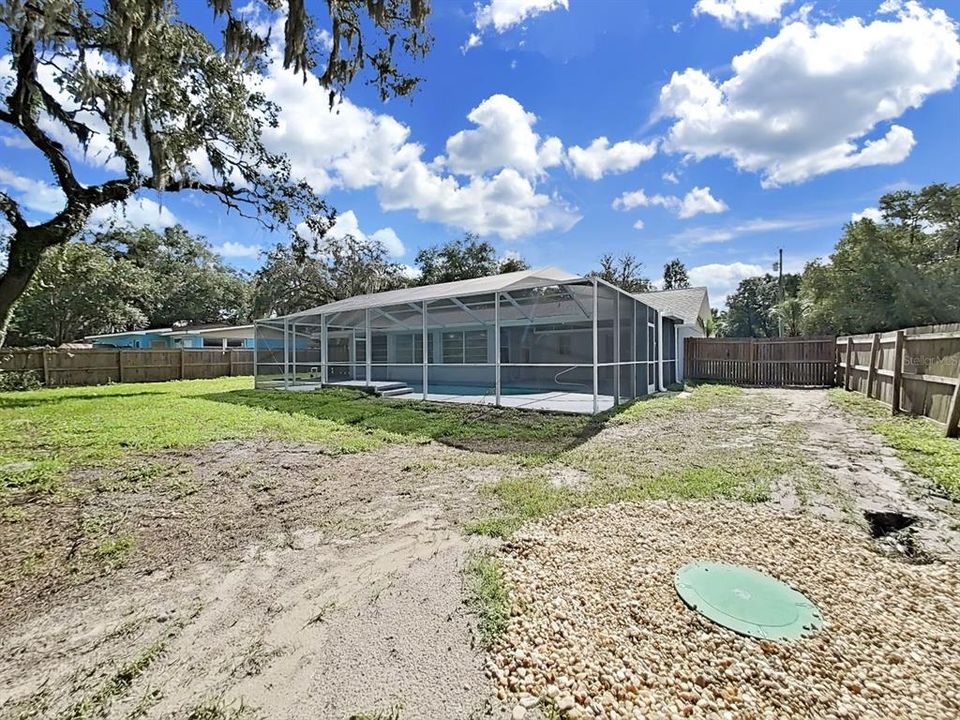 For Sale: $300,000 (3 beds, 2 baths, 1410 Square Feet)