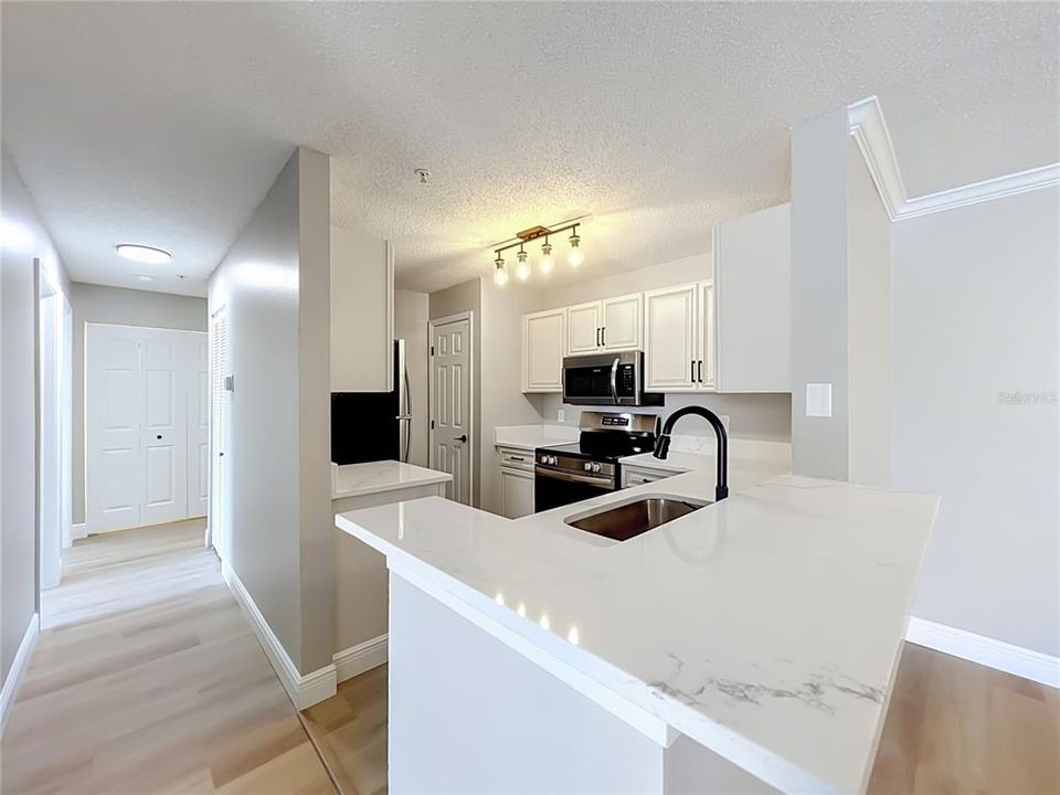 For Sale: $239,900 (3 beds, 2 baths, 1180 Square Feet)