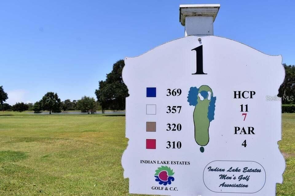 待售: $11,000 (0.50 acres)