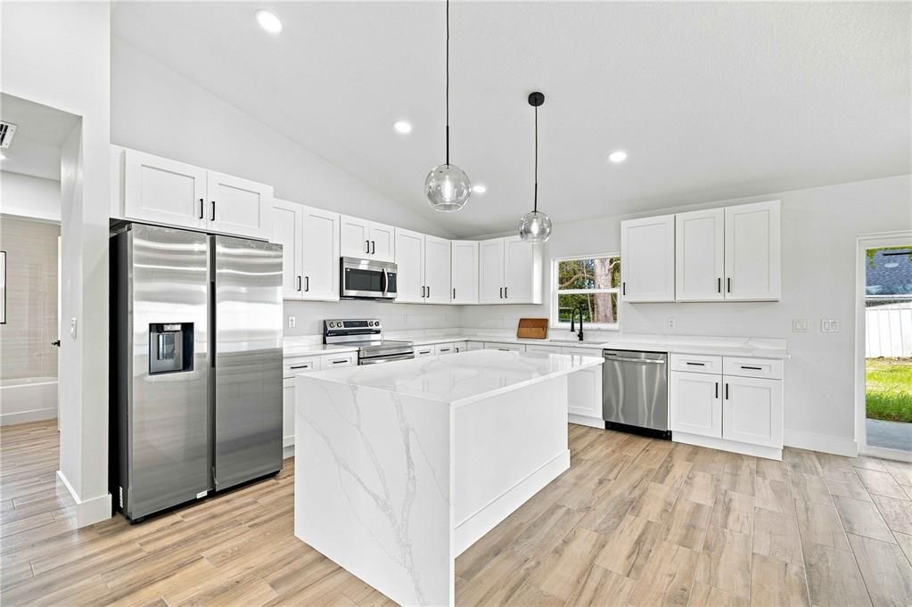 For Sale: $284,900 (3 beds, 2 baths, 1468 Square Feet)