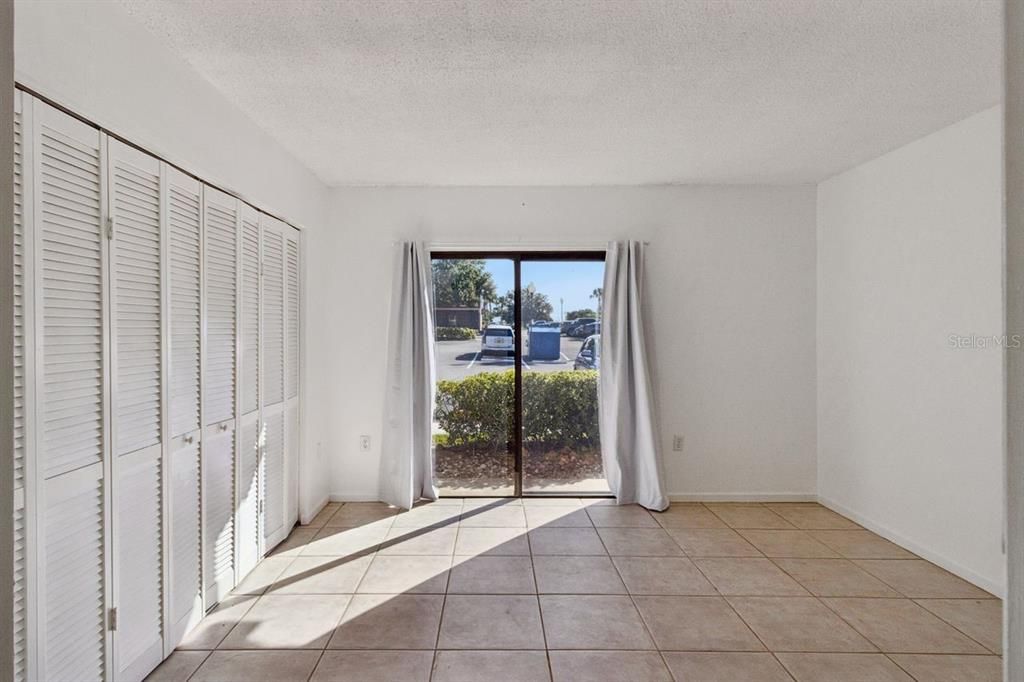For Sale: $99,000 (2 beds, 2 baths, 1120 Square Feet)