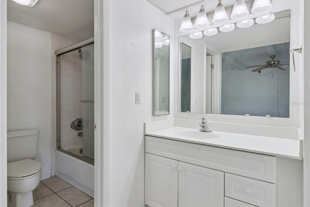 For Sale: $99,000 (2 beds, 2 baths, 1120 Square Feet)