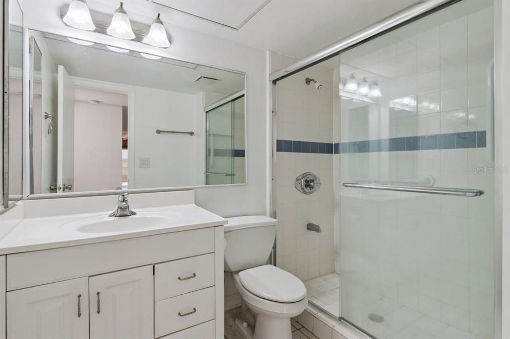 For Sale: $99,000 (2 beds, 2 baths, 1120 Square Feet)