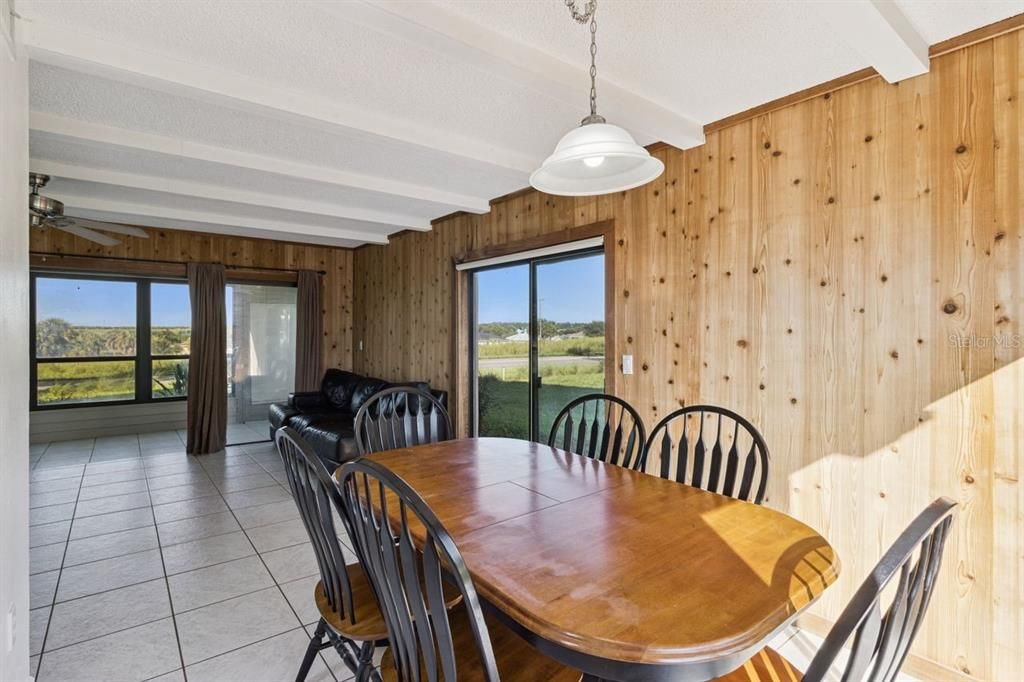 For Sale: $99,000 (2 beds, 2 baths, 1120 Square Feet)