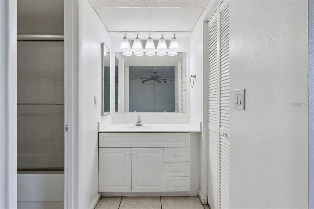 For Sale: $99,000 (2 beds, 2 baths, 1120 Square Feet)